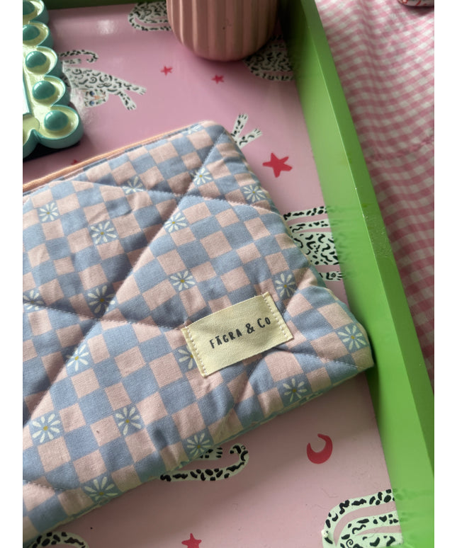 Flat Pouch 11