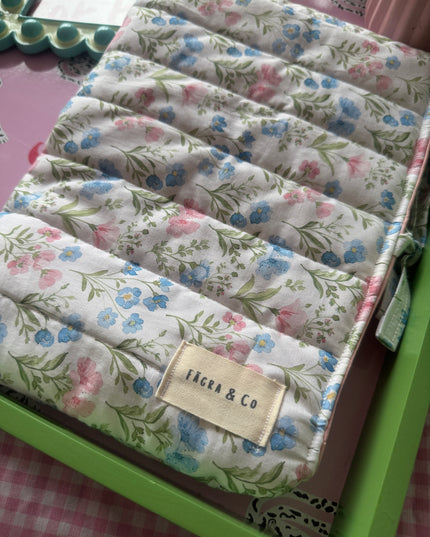 Booksleeve Large 3