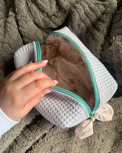 Large Grey/Pink Makeup Bag