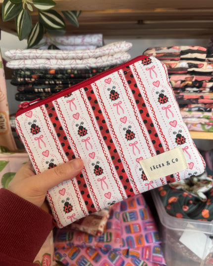 LadyBug Flat Case Small