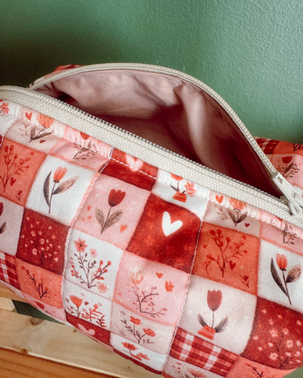 Red-White Hearts Makeup Bag XLarge