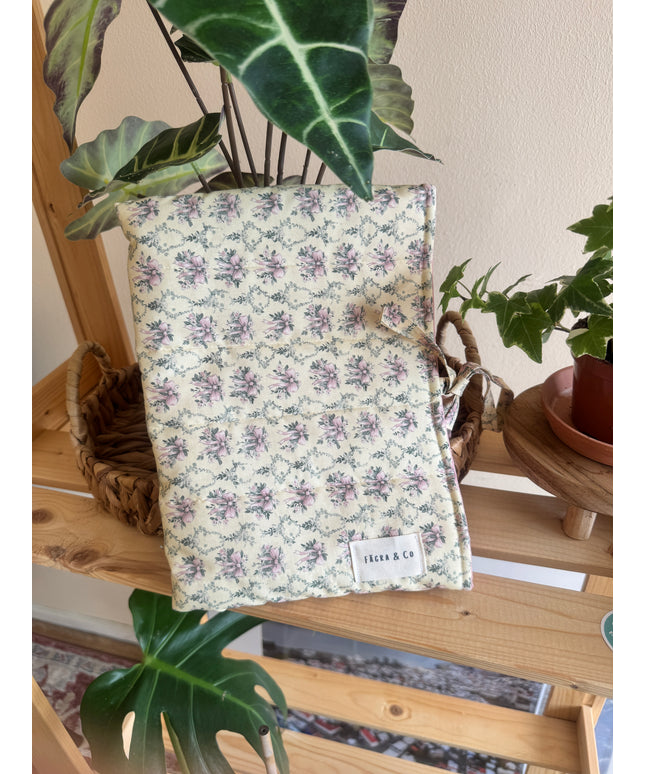 Booksleeve Large 5