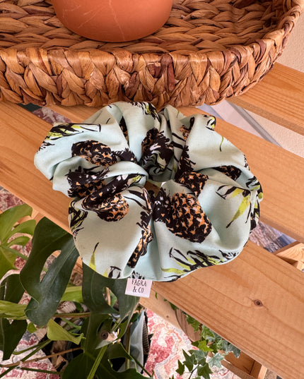 Natasha XXL Scrunchie