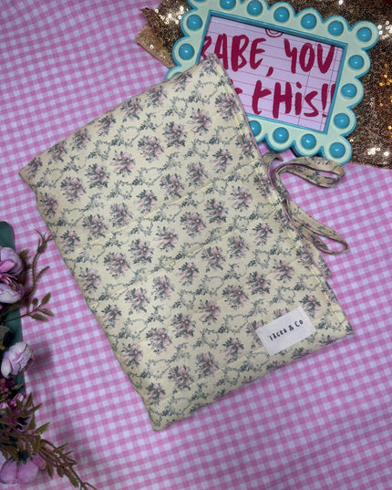 Booksleeve Large 2